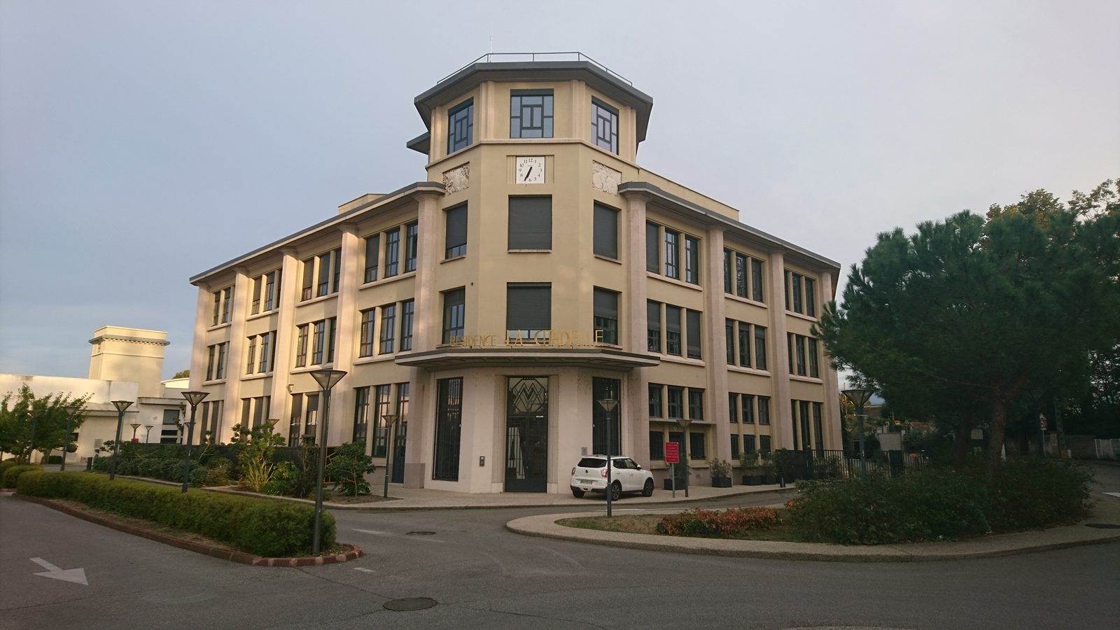 La façade de la chapellerie Mossant à Bourg-de-Péage