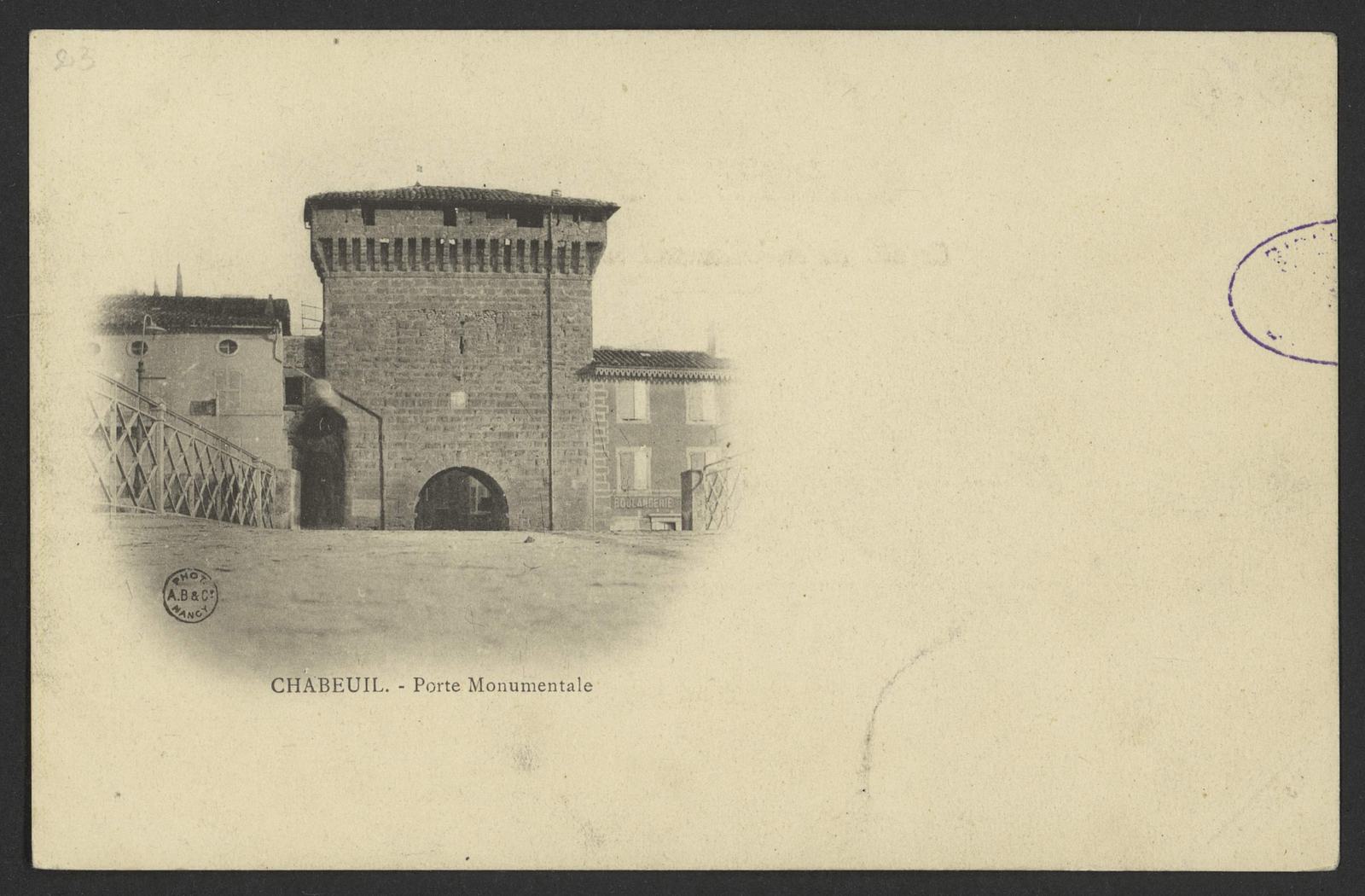 La porte monumentale de Chabeuil vers 1889