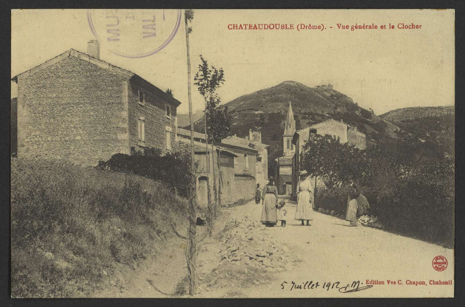 Vue générale de Châteaudouble et de son clocher vers 1900