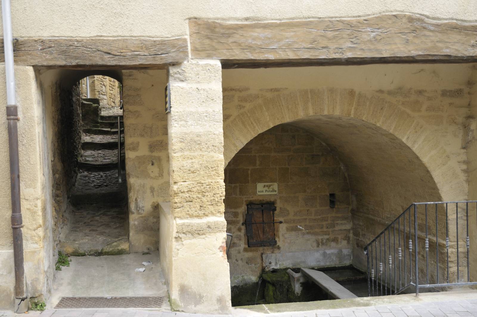 La fontaine couverte d'Étoile-sur-Rhône