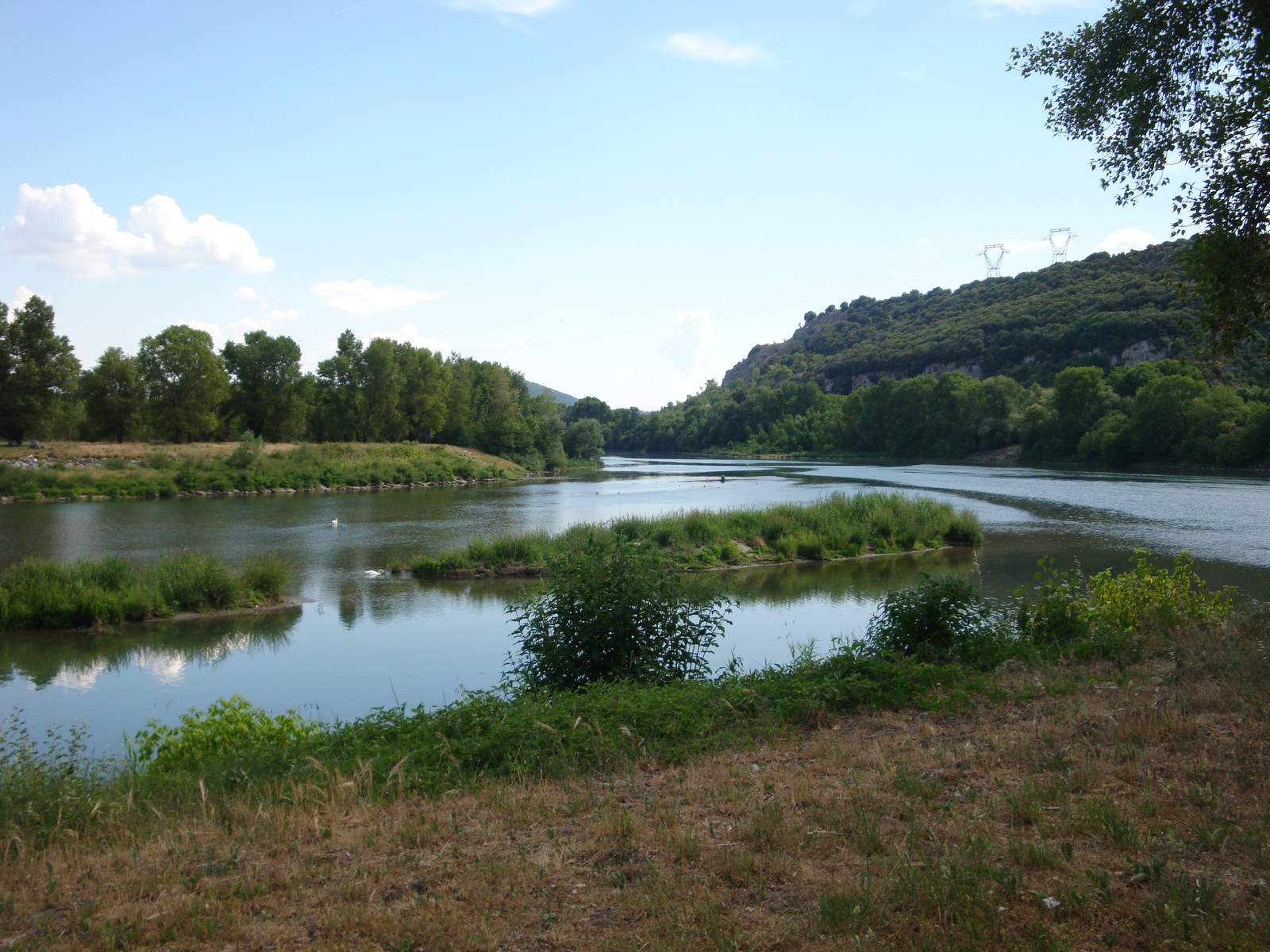 La confluence de l'Isère et du Rhône sur la commune de La Roche-de-Glun
