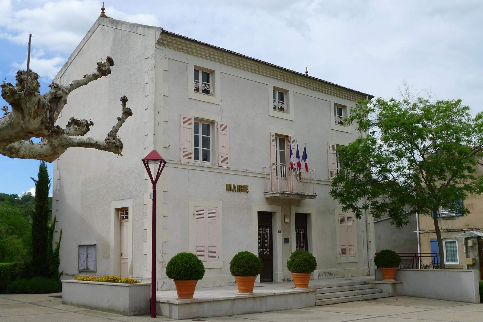 La mairie de Larnage