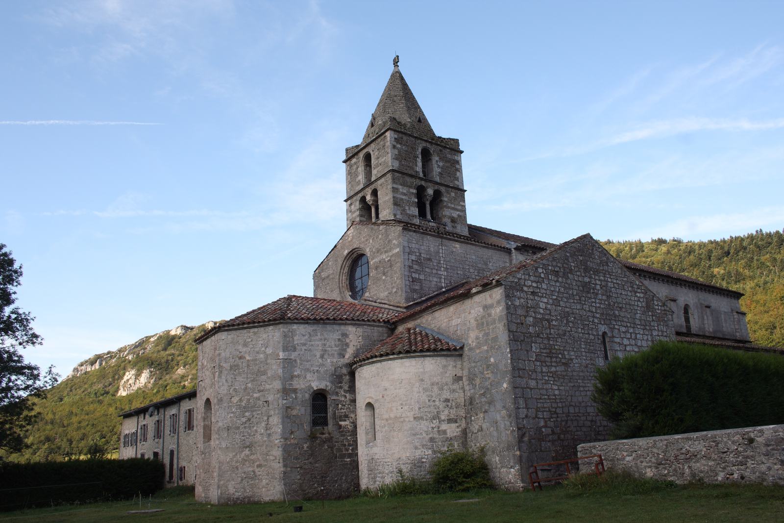 L'ancienne abbatiale cistercienne Sainte-Marie de Léoncel