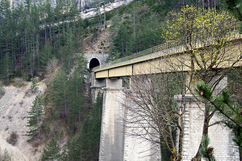 Le viaduc du Claps sur la ligne de Livron à Aspres-sur-Buëch