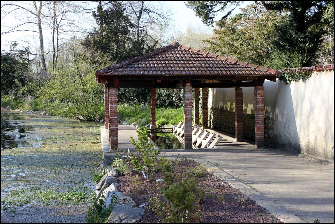 Le lavoir de Manthes