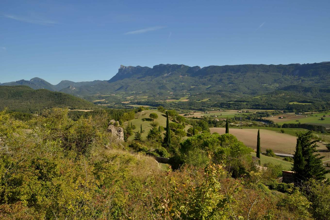 Le paysage de la vallée de la Drôme vu depuis Mirabel
