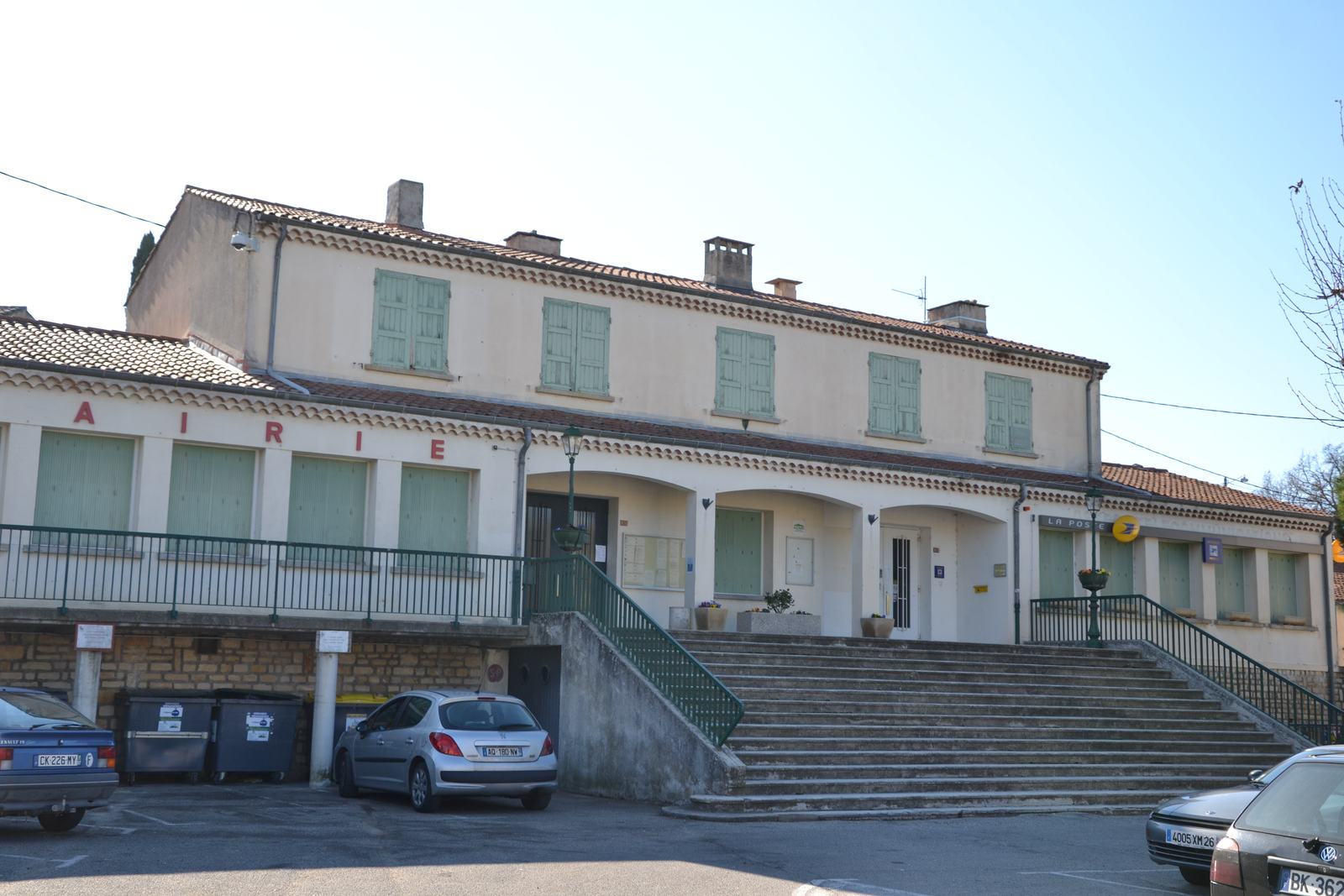 La mairie de Mirabel-aux-Baronnies