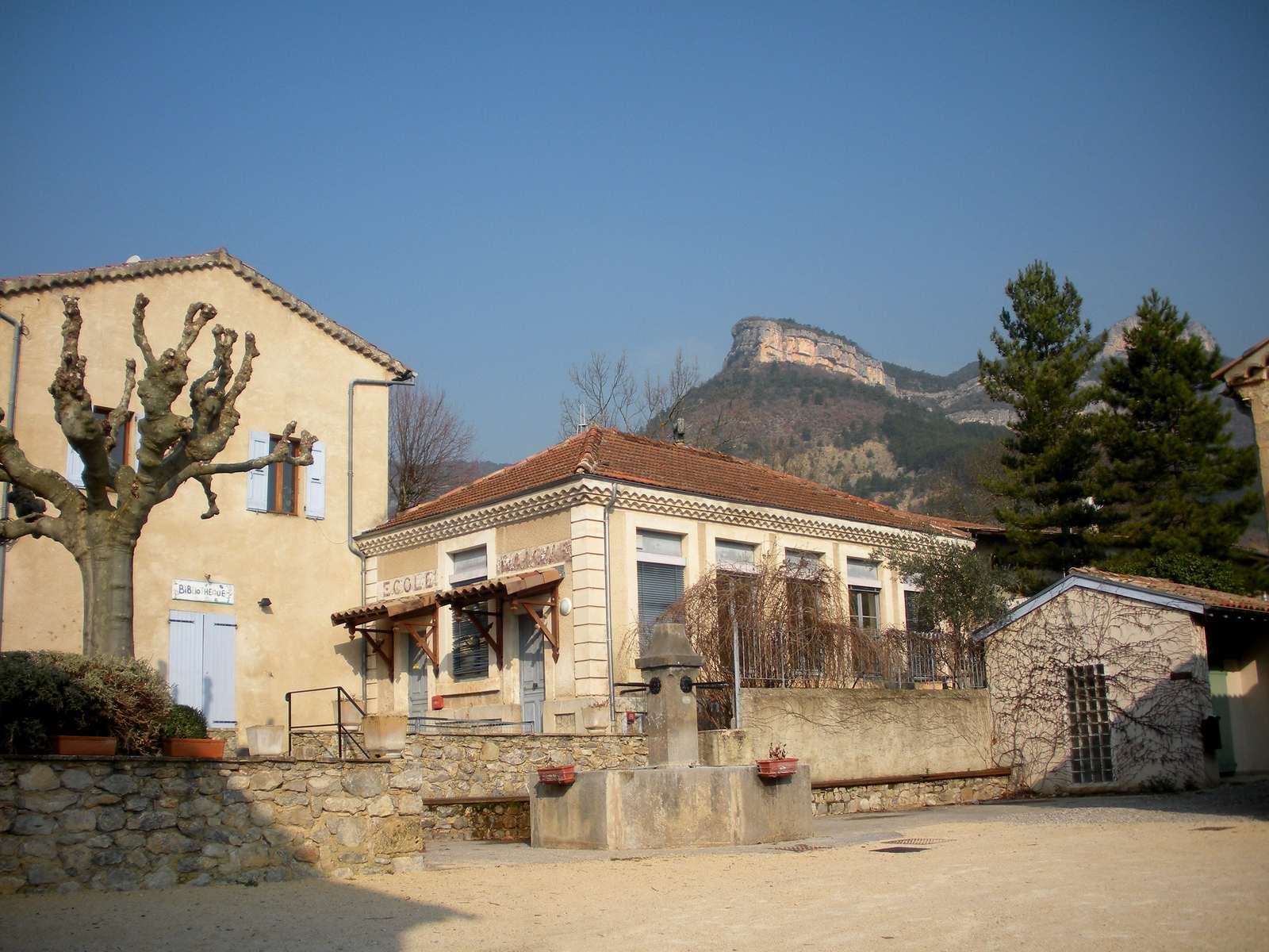 L'école de Vercheny-le-Haut